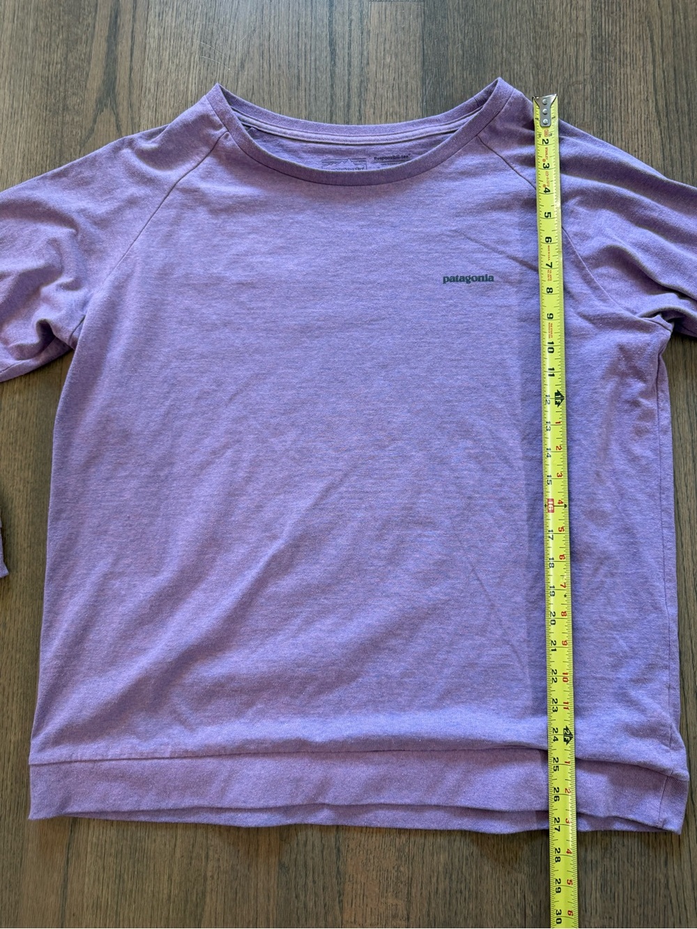 Patagonia Women's Lavender Longsleeve T-Shirt-Size XL - Picture 5 of 5